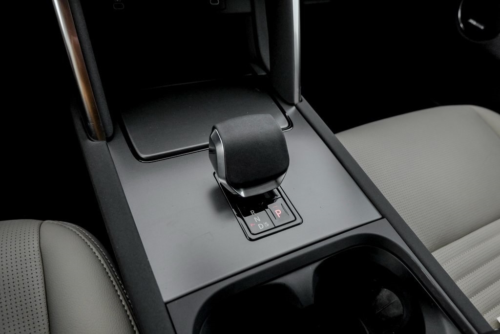 2025 LAND ROVER DISCOVERY SPORT - Image 15