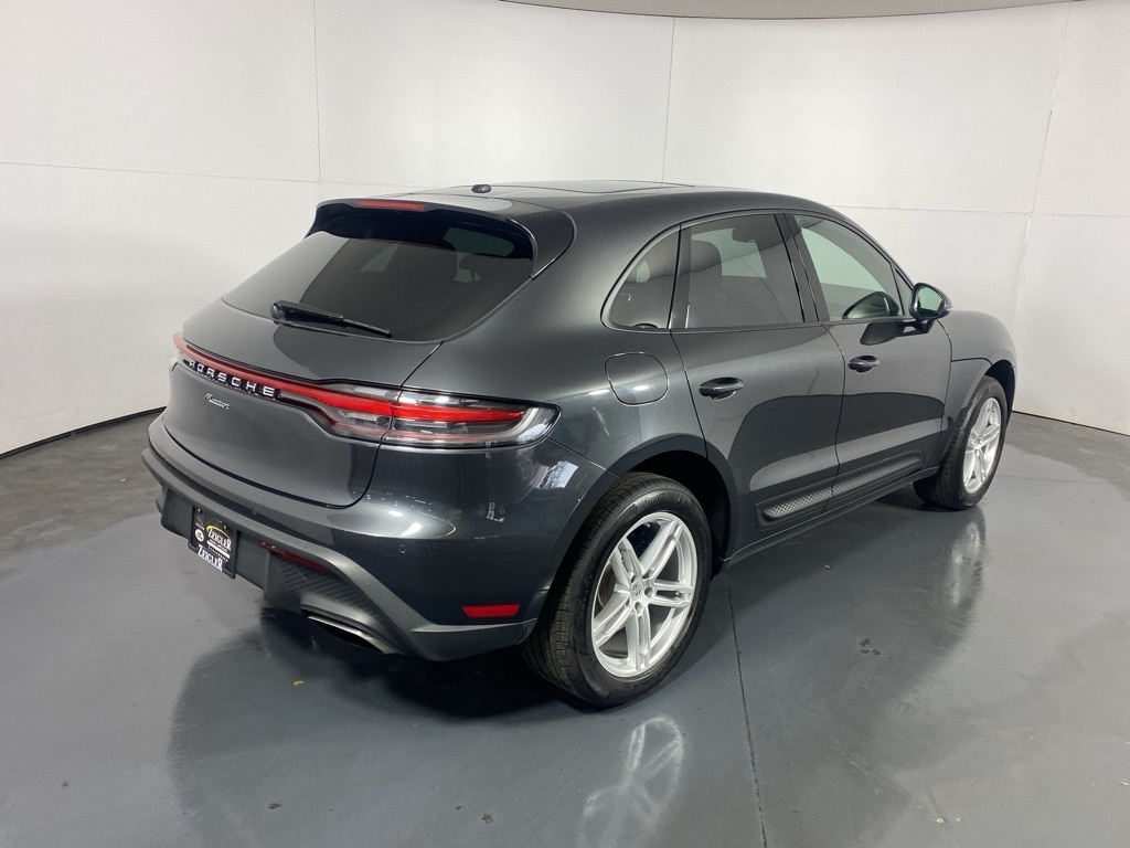 2024 PORSCHE MACAN - Image 4