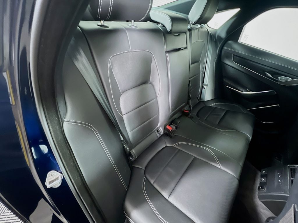 2024 Jaguar XF R-Dynamic SE - Photo 29