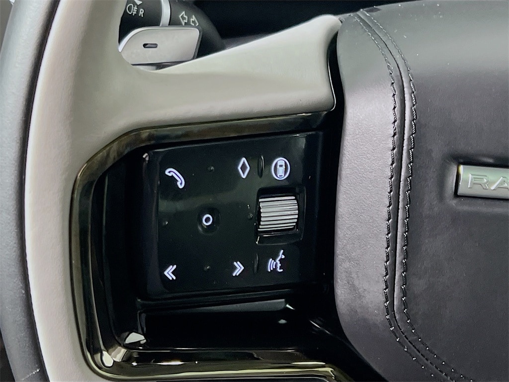 2025 LAND ROVER RANGE ROVER VELAR - Image 10