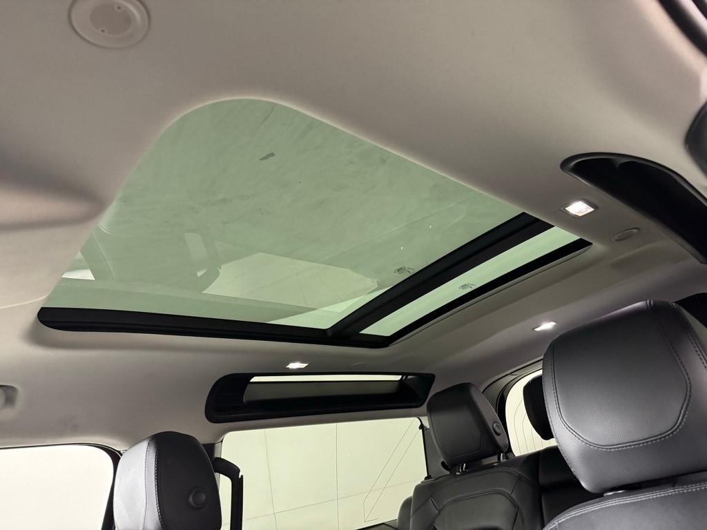 2024 LAND ROVER DEFENDER - Image 27