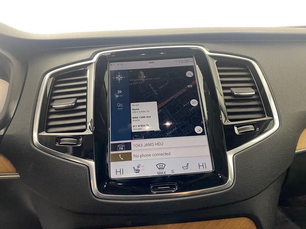 2022 VOLVO XC90 - Image 19