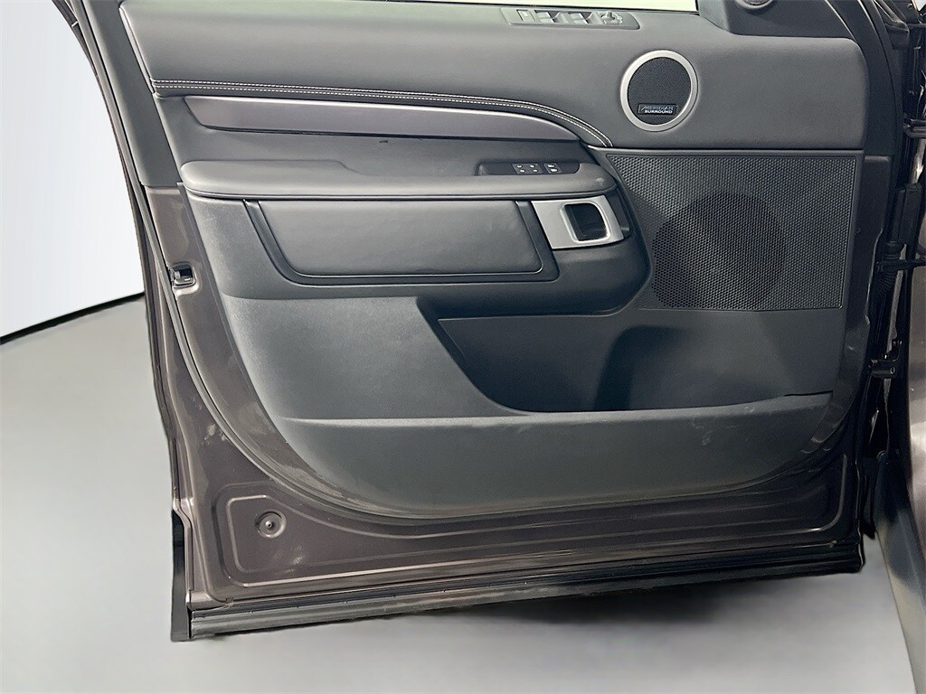 2025 LAND ROVER DISCOVERY - Image 18