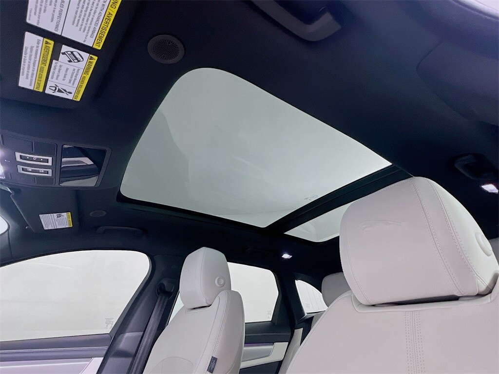 2025 JAGUAR F-PACE - Image 23