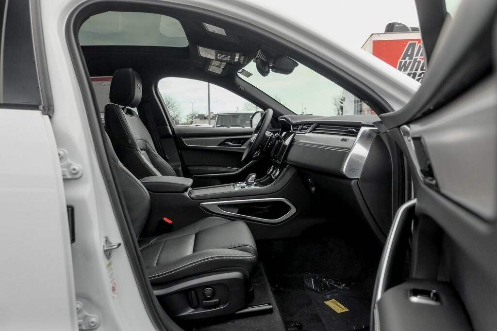 2026 JAGUAR F-PACE - Image 20