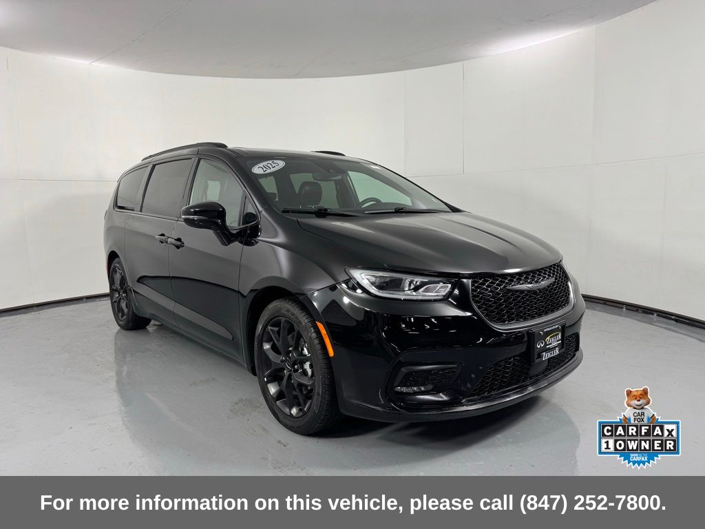 Used 2025 Chrysler Pacifica Limited Van Passenger Van
