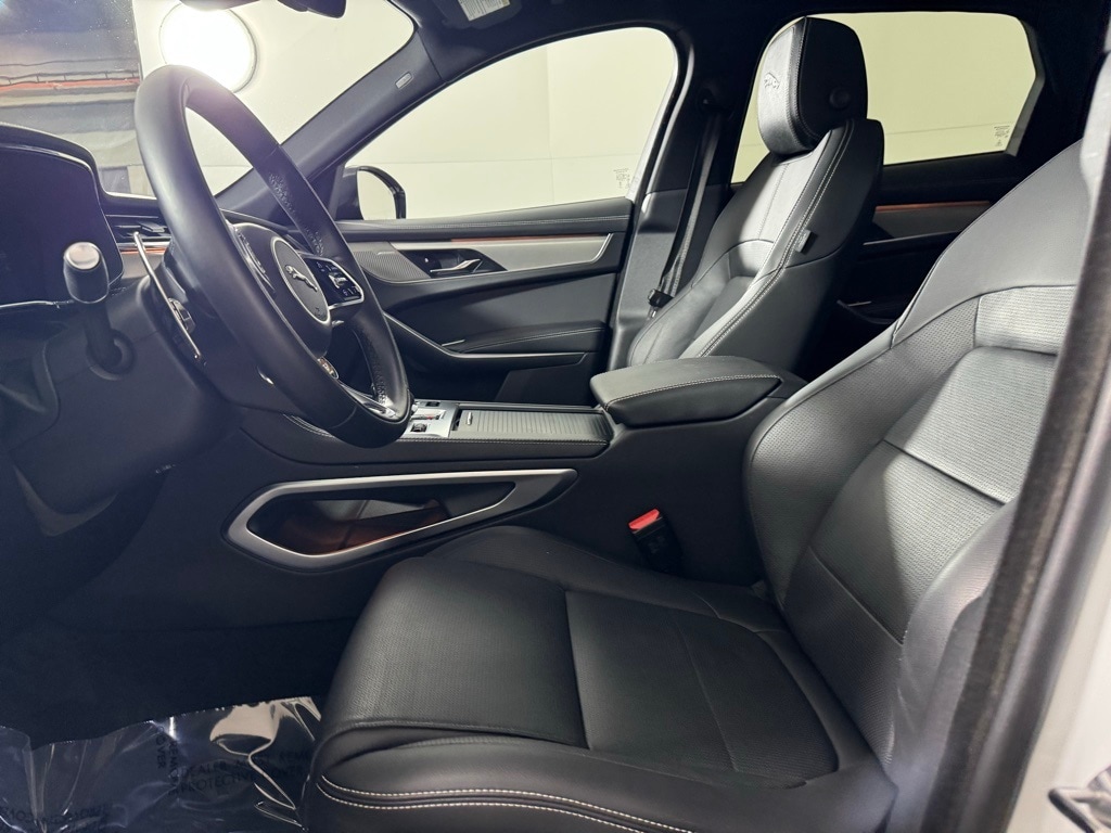 2026 JAGUAR F-PACE - Image 13