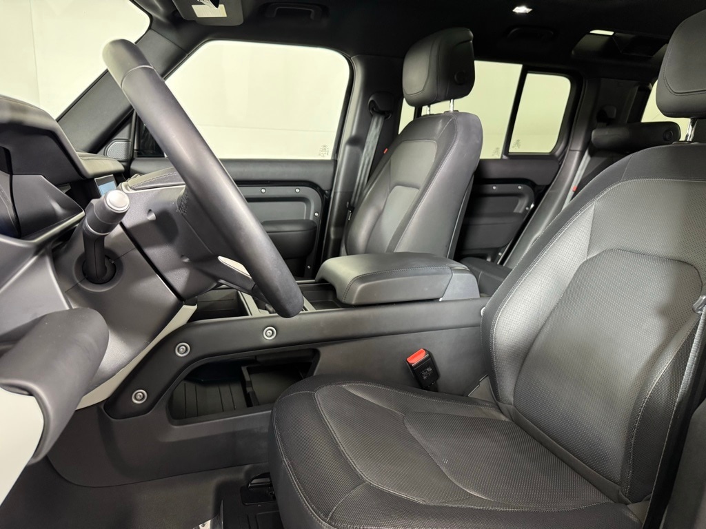 2023 LAND ROVER DEFENDER - Image 19