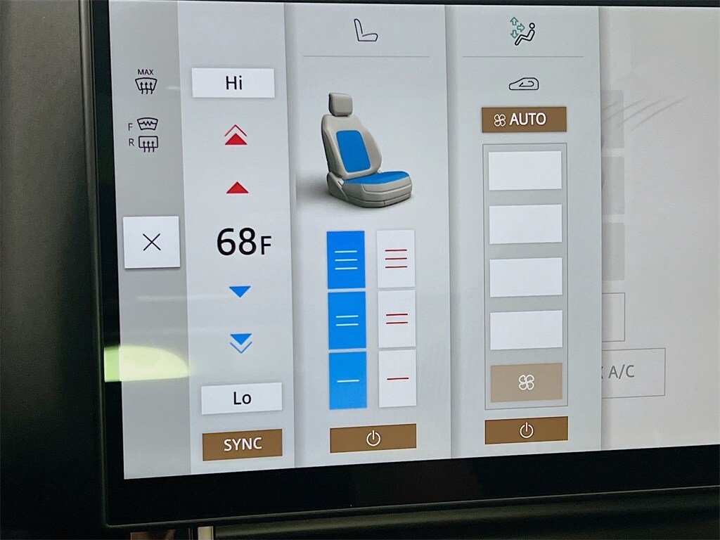 2025 LAND ROVER RANGE ROVER VELAR - Image 21