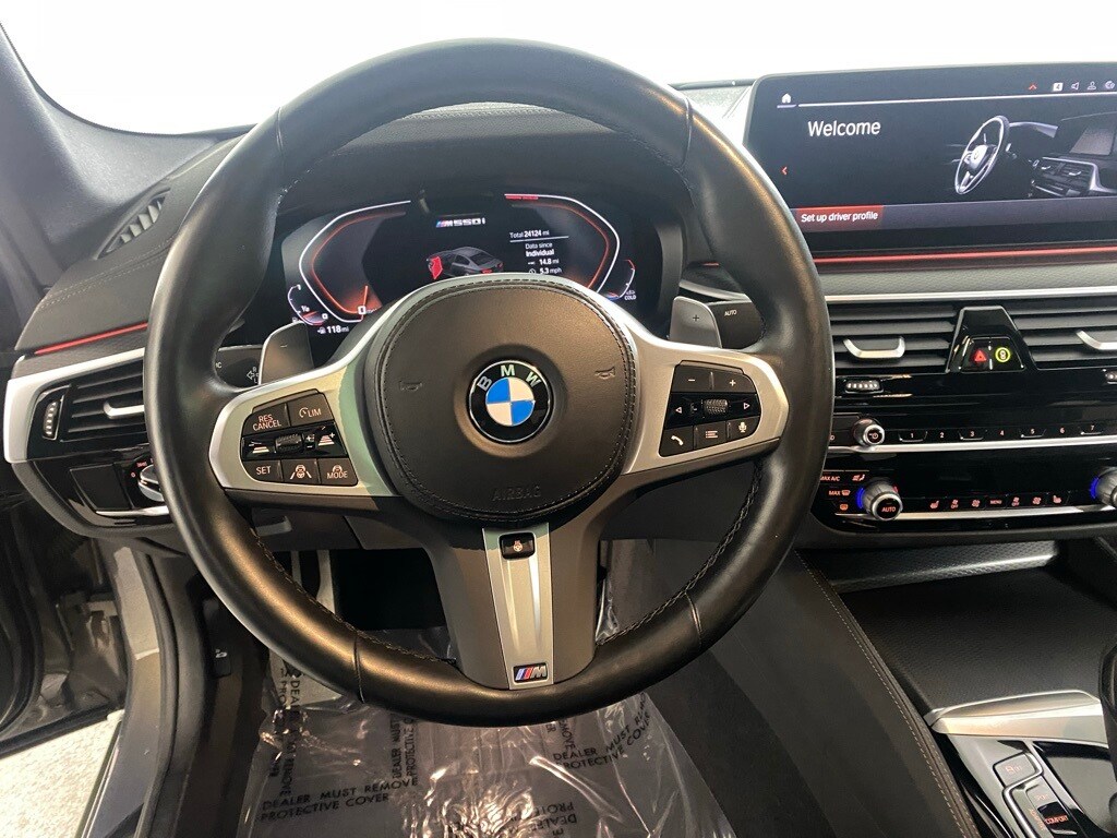 2023 BMW M550I - Image 14