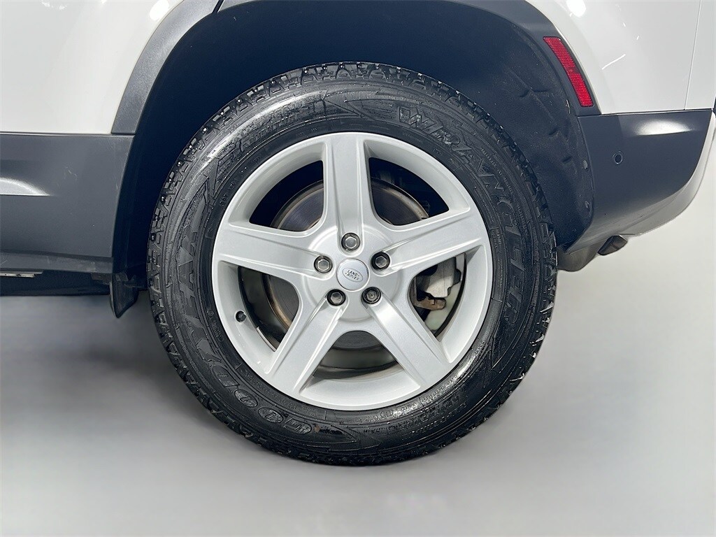 2023 LAND ROVER DEFENDER - Image 32