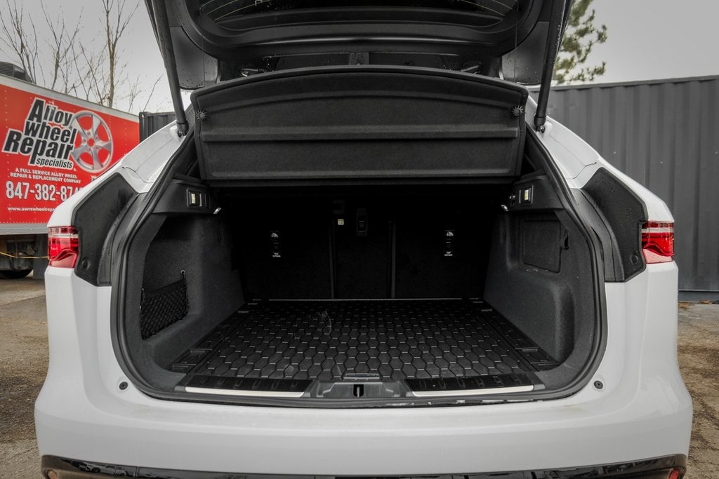 2026 JAGUAR F-PACE - Image 7