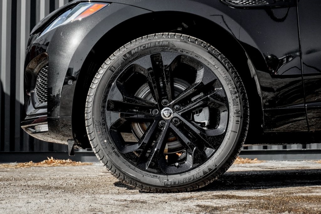 New 2025 Jaguar F-PACE P400 R-Dynamic S SUV