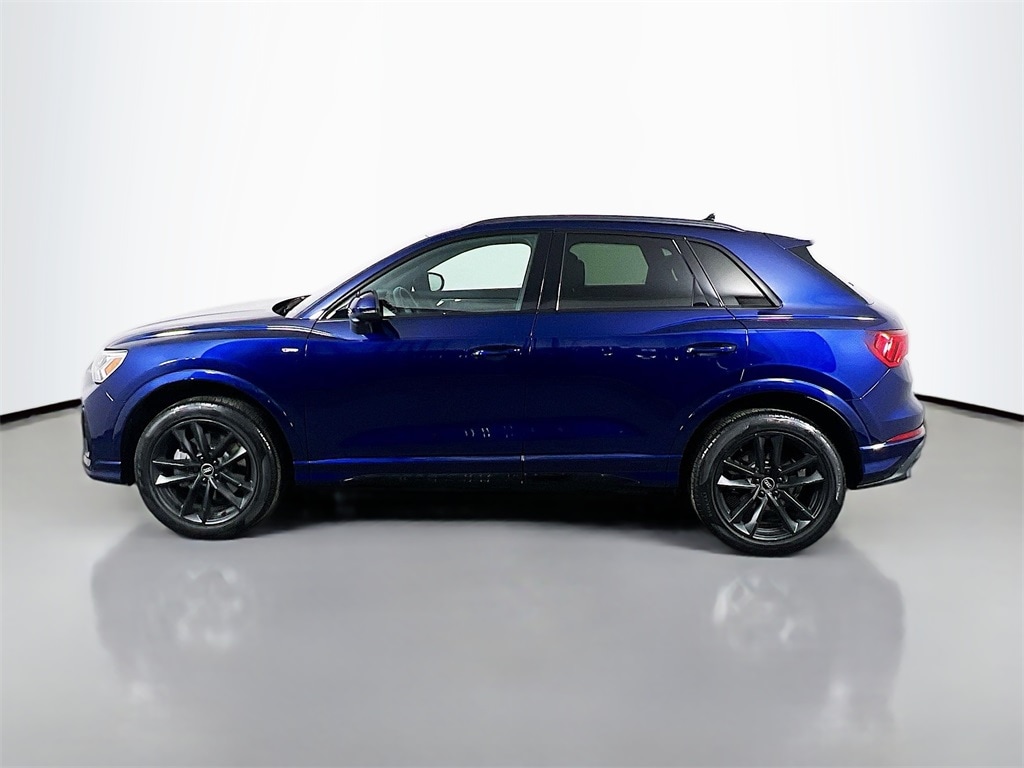 2023 AUDI Q3 - Image 8