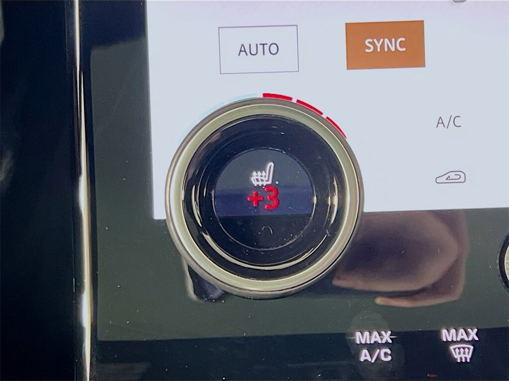 2023 LAND ROVER RANGE ROVER VELAR - Image 21