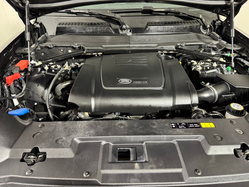 2024 LAND ROVER DEFENDER - Image 33