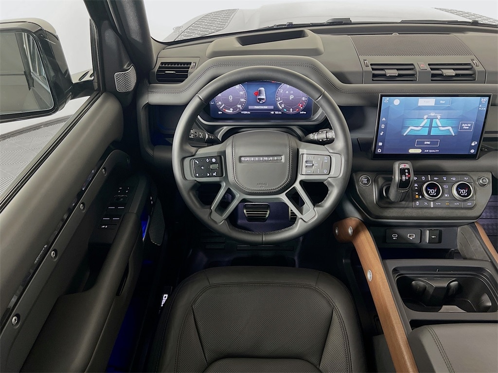 2024 LAND ROVER DEFENDER - Image 23