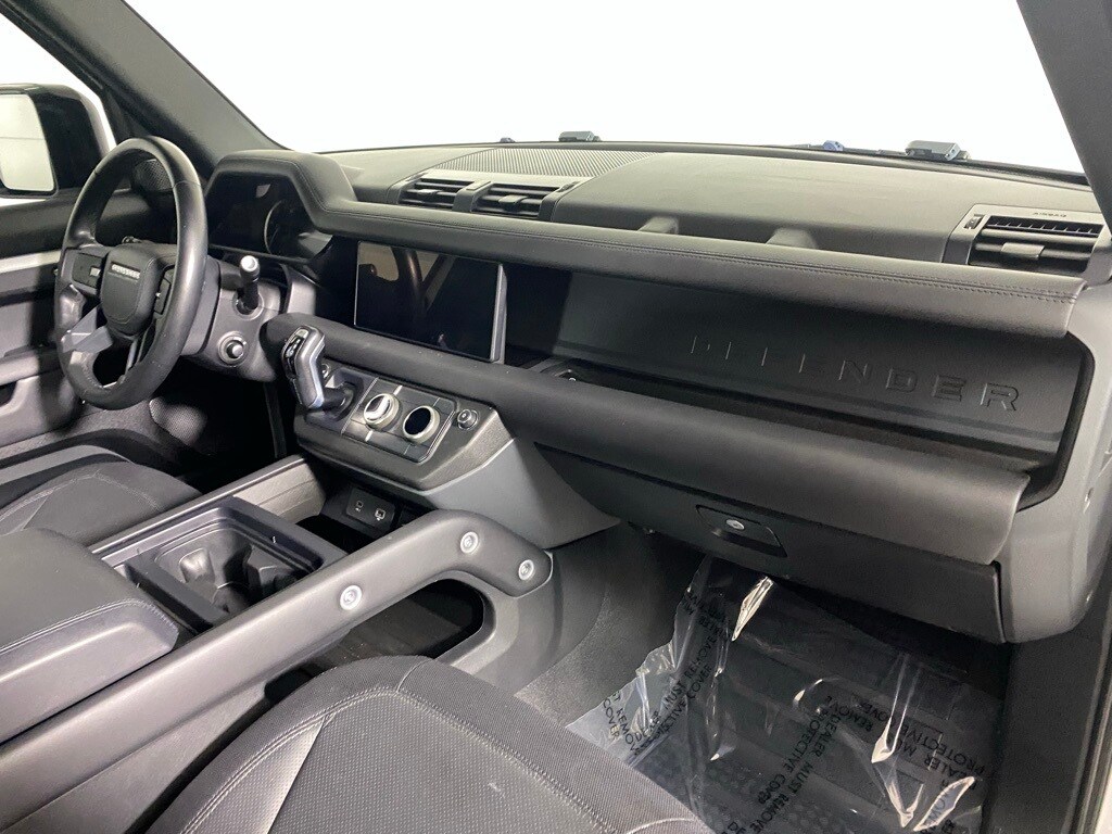 2023 LAND ROVER DEFENDER - Image 17