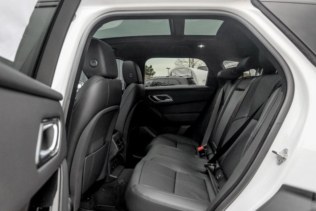 2026 LAND ROVER RANGE ROVER VELAR - Image 16