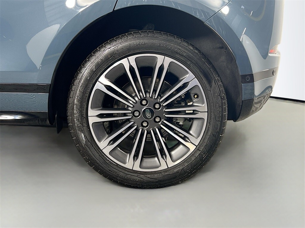 2025 LAND ROVER RANGE ROVER EVOQUE - Image 32