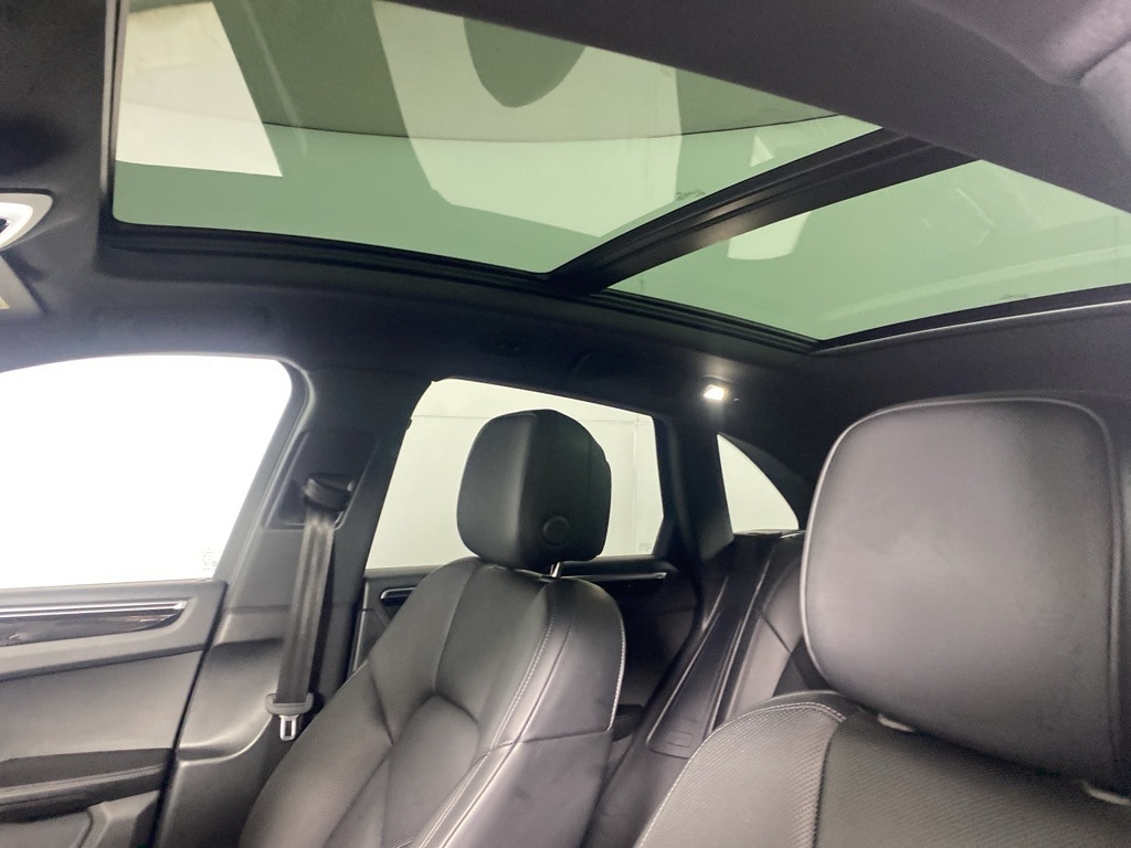 2024 PORSCHE MACAN - Image 17