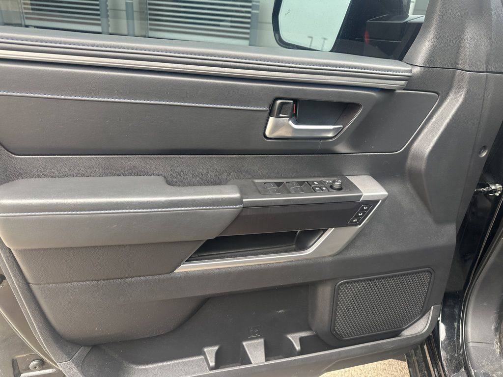 2024 TOYOTA TUNDRA - Image 15