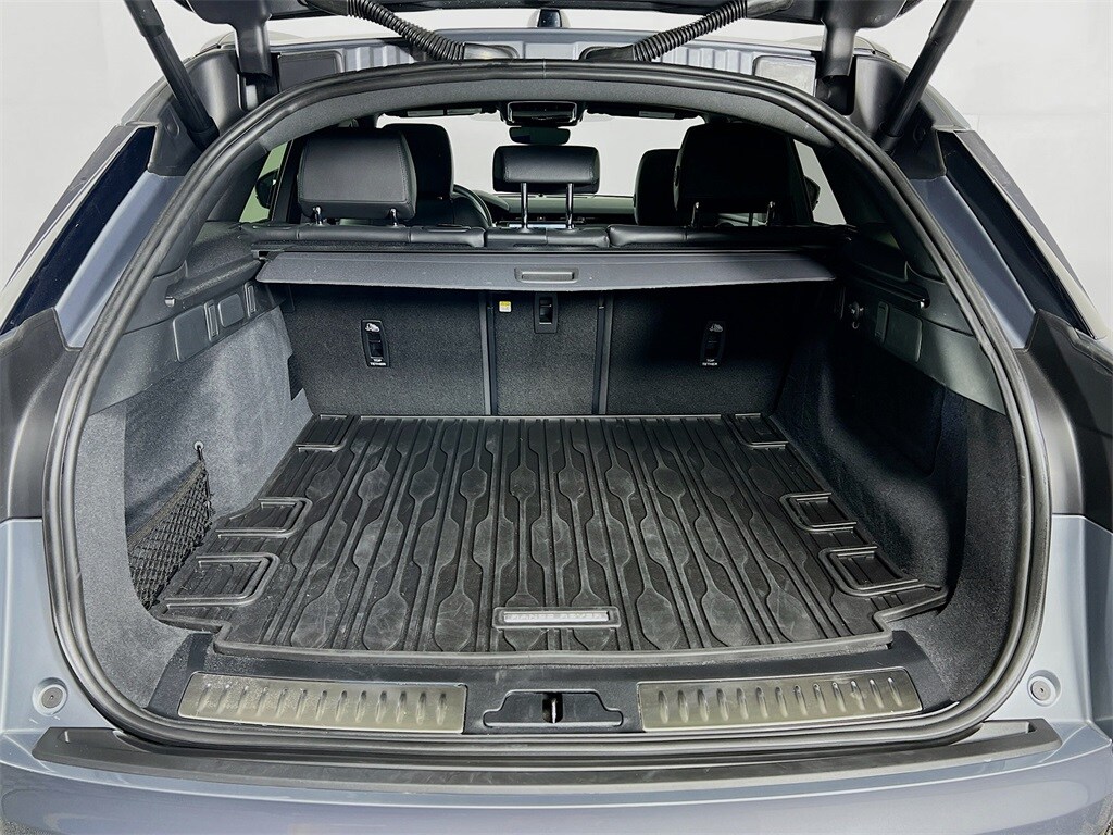 2025 LAND ROVER RANGE ROVER VELAR - Image 27