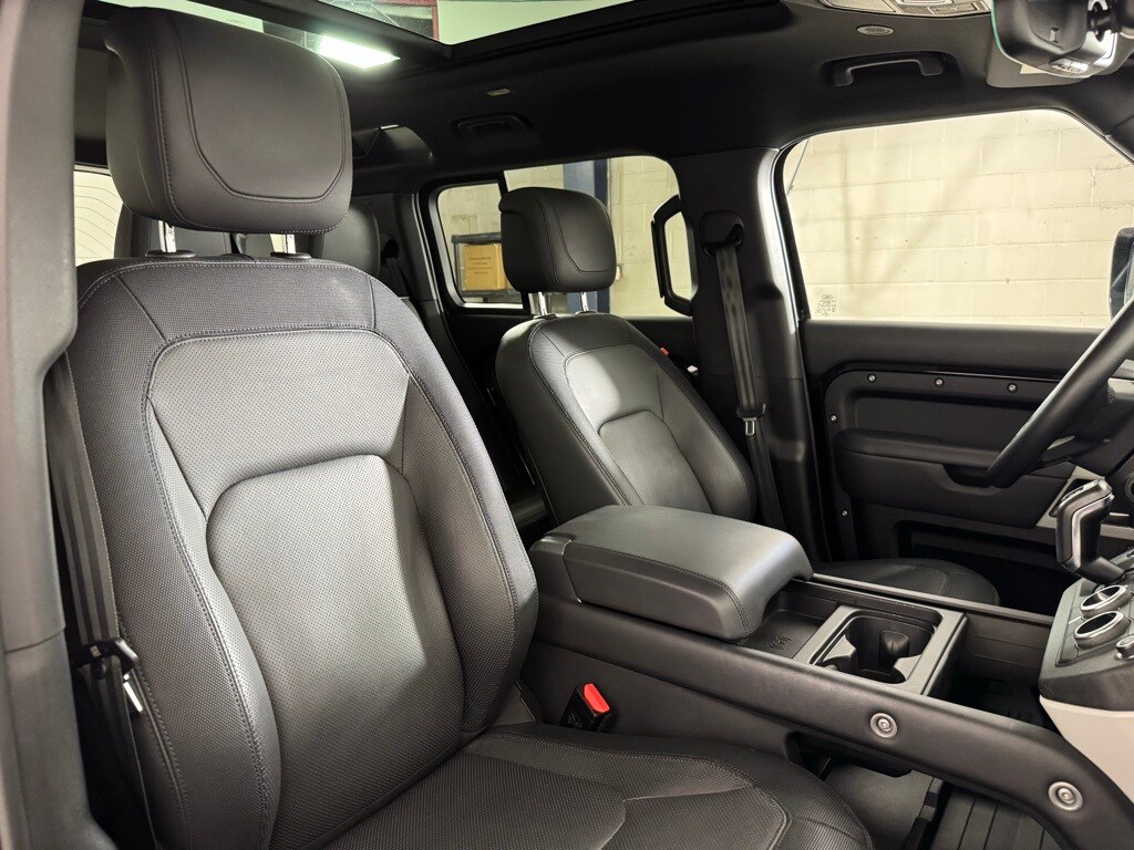 2023 LAND ROVER DEFENDER - Image 27