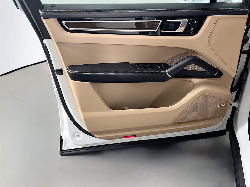 2023 PORSCHE CAYENNE - Image 18