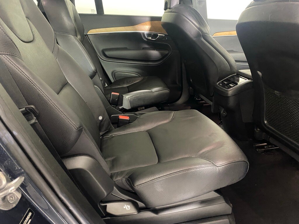 2022 VOLVO XC90 - Image 29