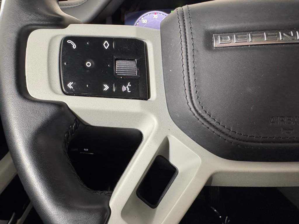 2023 LAND ROVER DEFENDER - Image 12