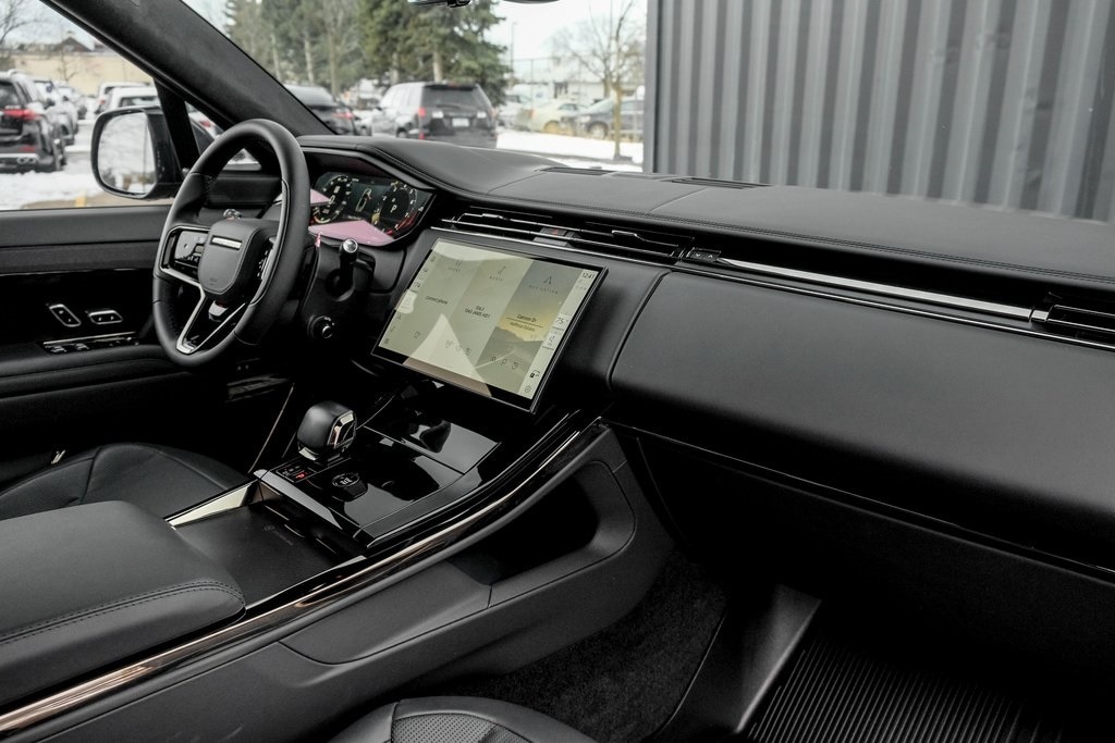 2024 LAND ROVER RANGE ROVER SPORT - Image 25