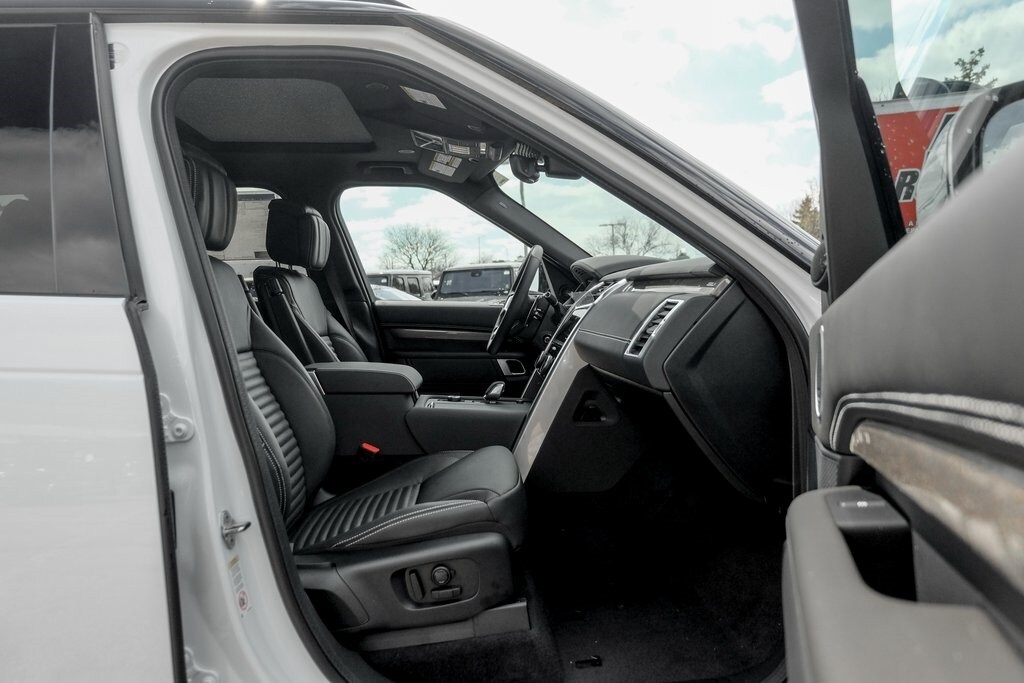 2025 LAND ROVER DISCOVERY - Image 21