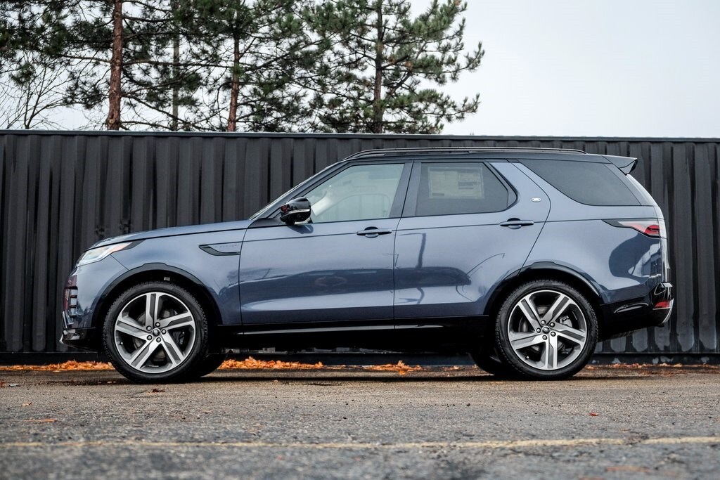 New 2026 Land Rover Discovery Tempest Edition SUV