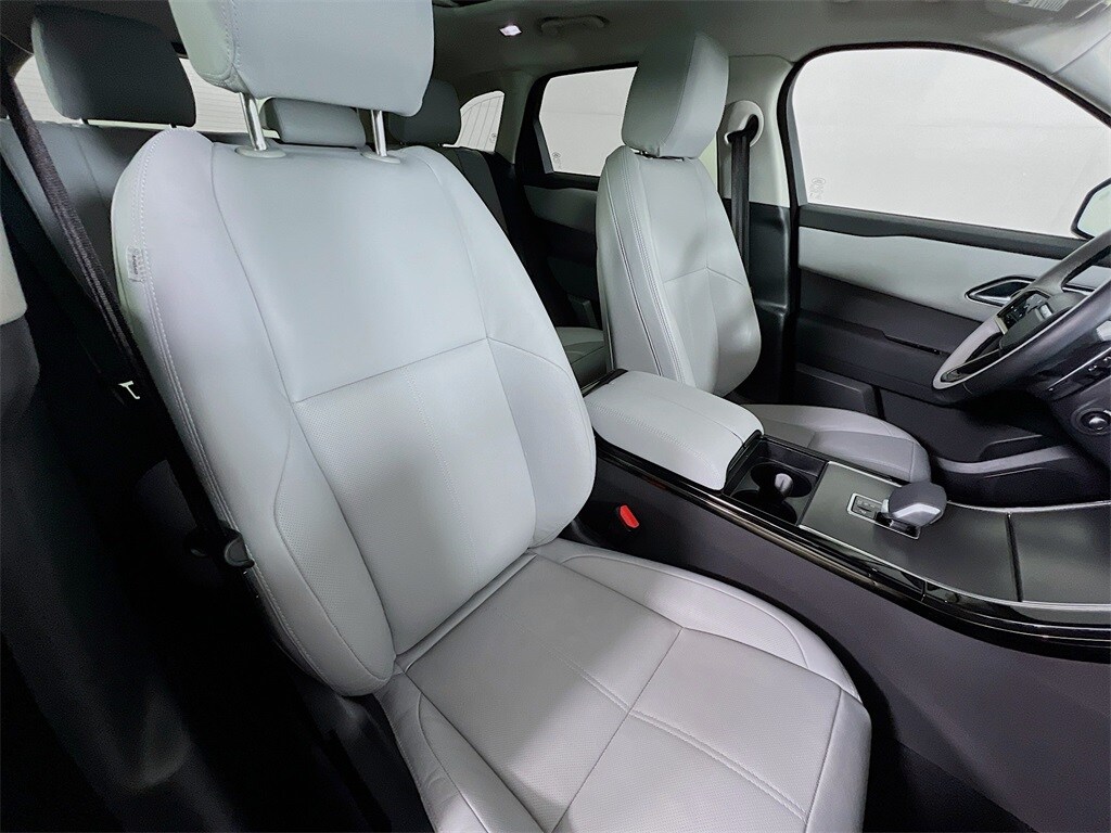 2025 LAND ROVER RANGE ROVER VELAR - Image 29