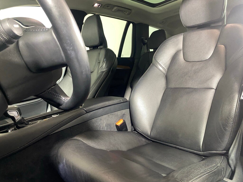 2022 VOLVO XC90 - Image 14