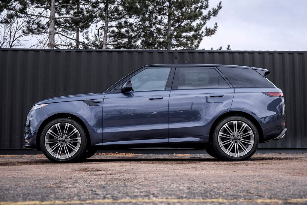 New 2026 Land Rover Range Rover Sport P400 Dynamic SE SUV