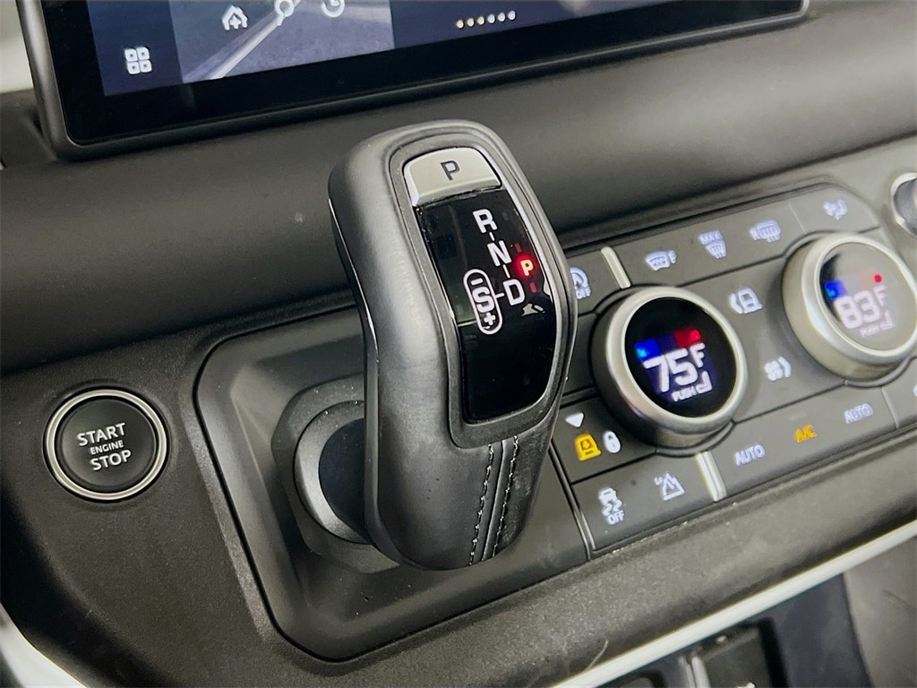 2024 LAND ROVER DEFENDER - Image 17