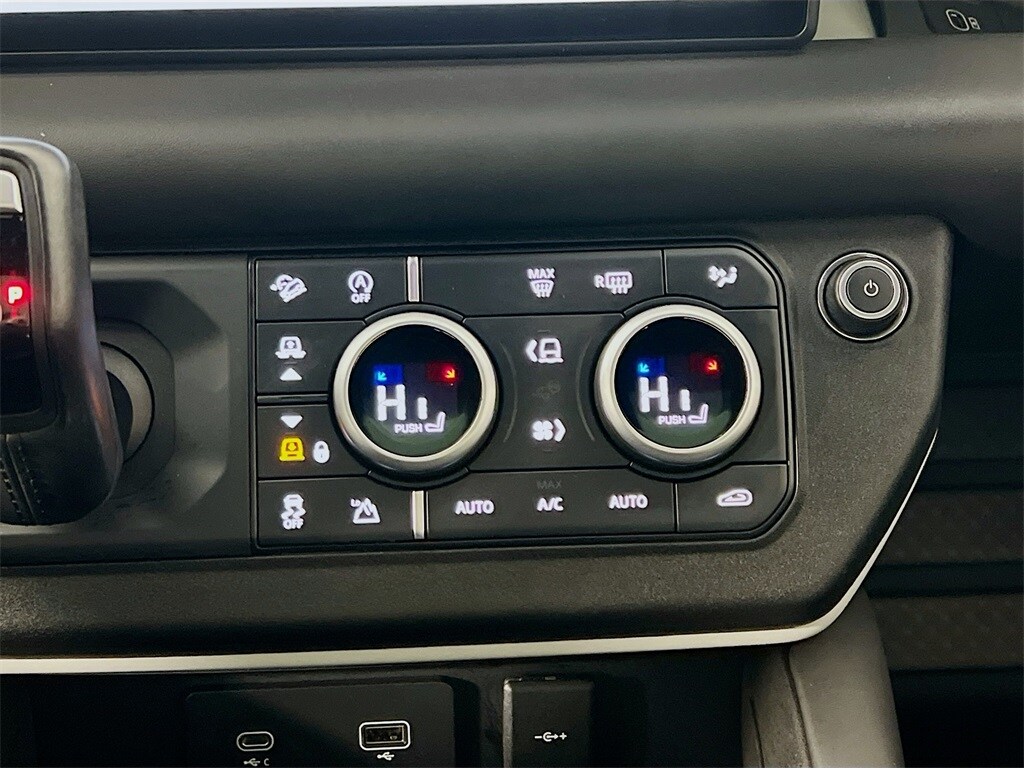 2023 LAND ROVER DEFENDER - Image 16