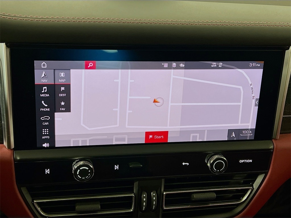 2022 PORSCHE MACAN - Image 13