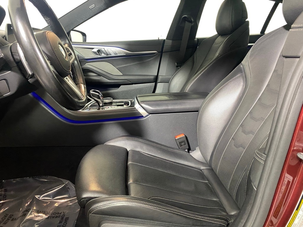 2022 BMW M850I - Image 13