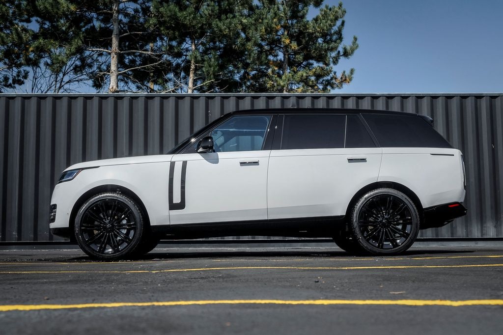 New 2026 Land Rover Range Rover P530 SE 7 Seat SUV