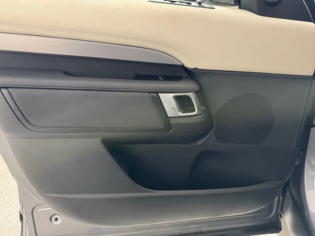 2021 LAND ROVER DISCOVERY - Image 11