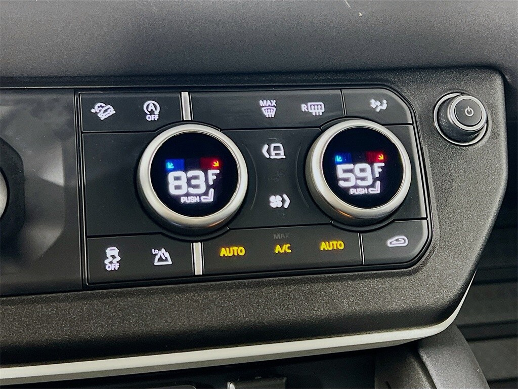 2023 LAND ROVER DEFENDER - Image 16