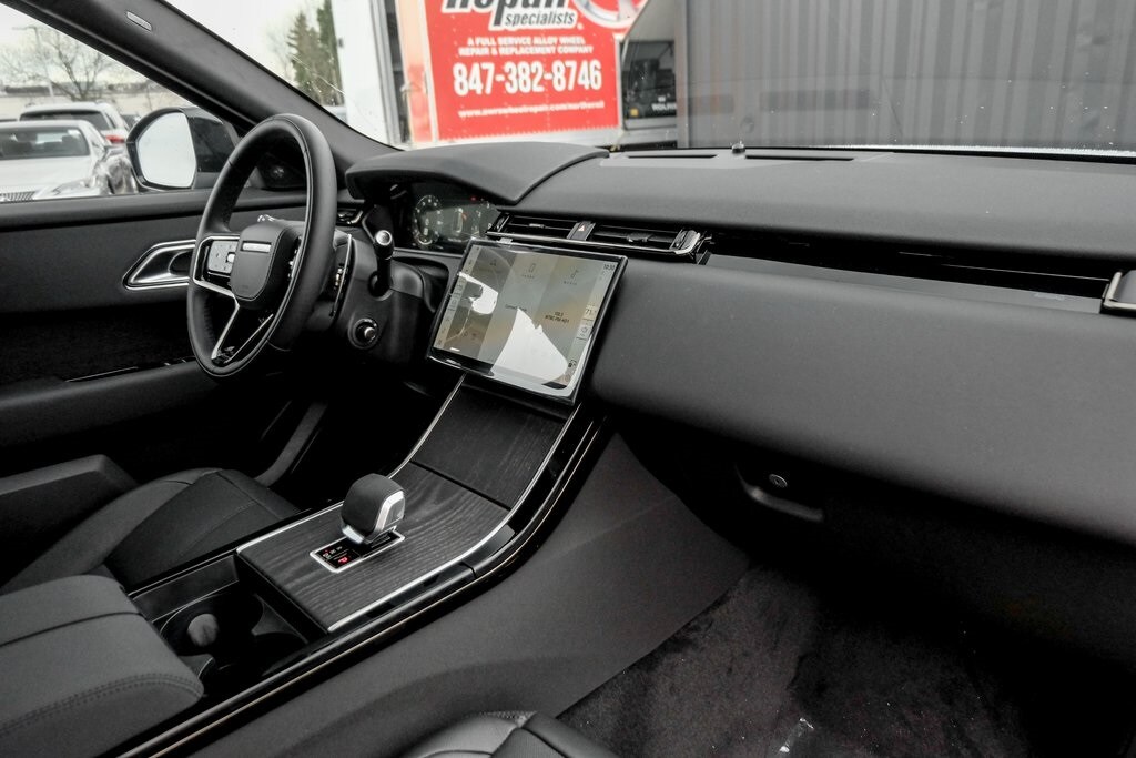 2026 LAND ROVER RANGE ROVER VELAR - Image 22