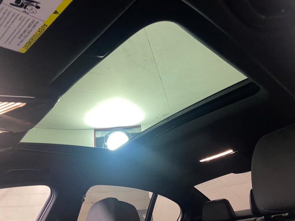 2023 BMW M550I - Image 25