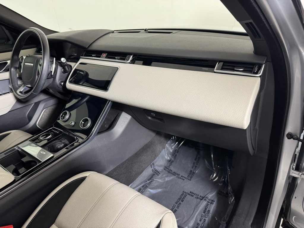 2019 LAND ROVER RANGE ROVER VELAR - Image 31