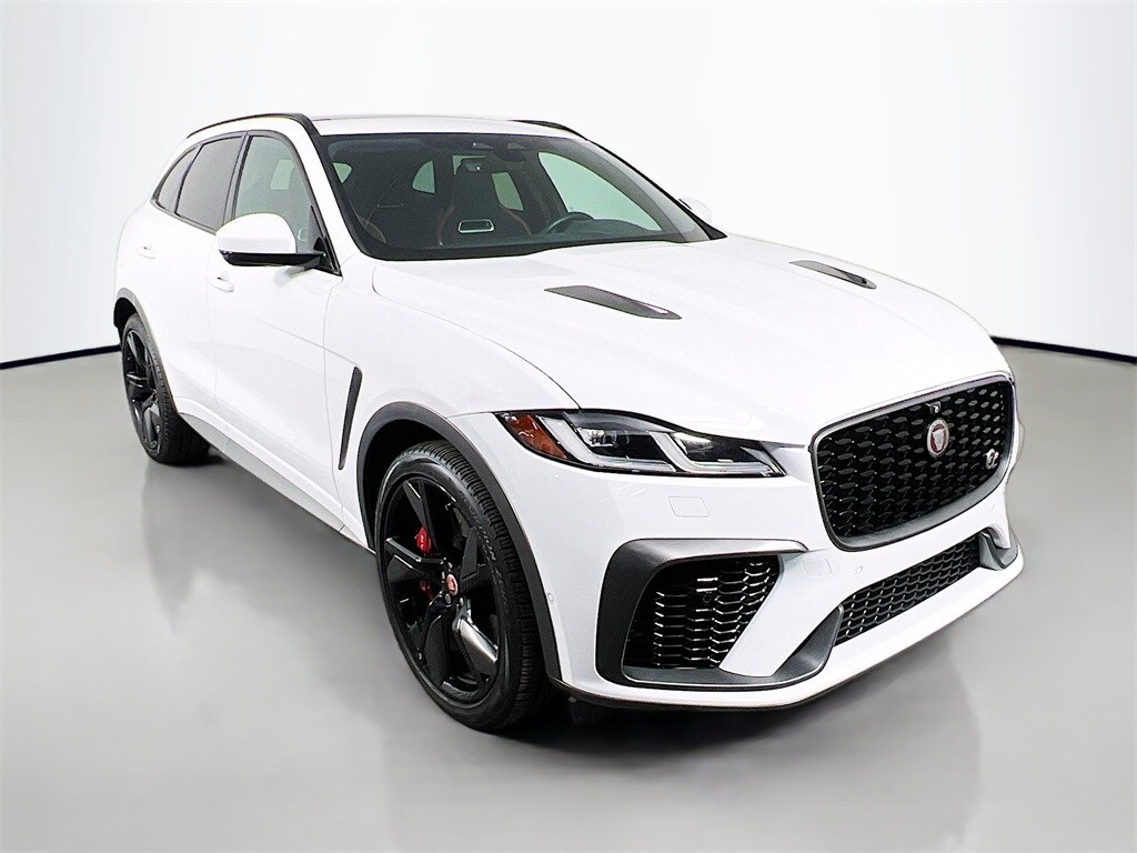 2023 Jaguar F-PACE SVR photo 3