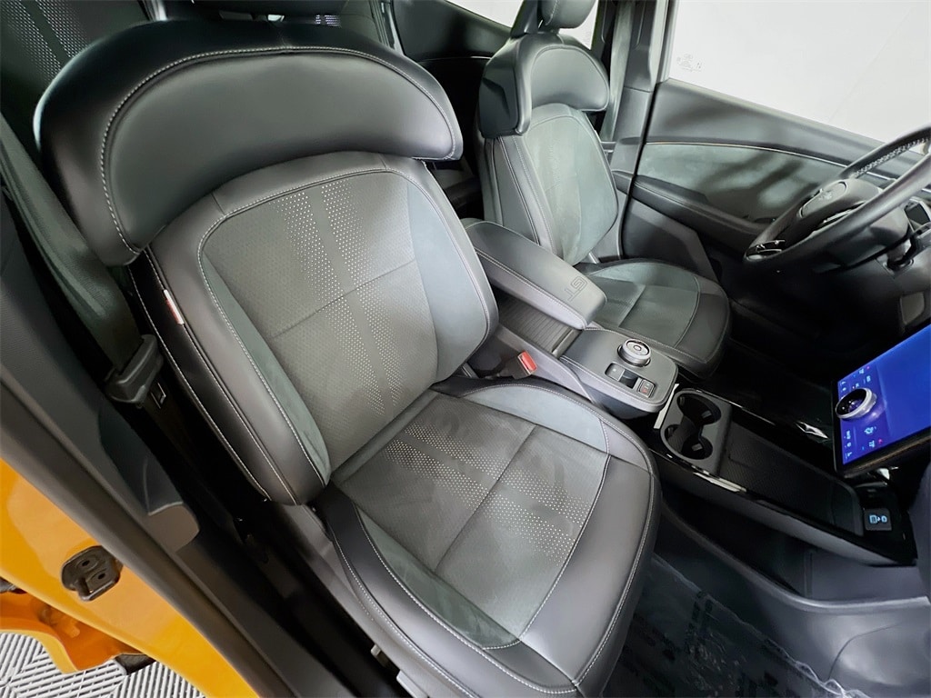 2023 FORD MUSTANG MACH-E - Image 30