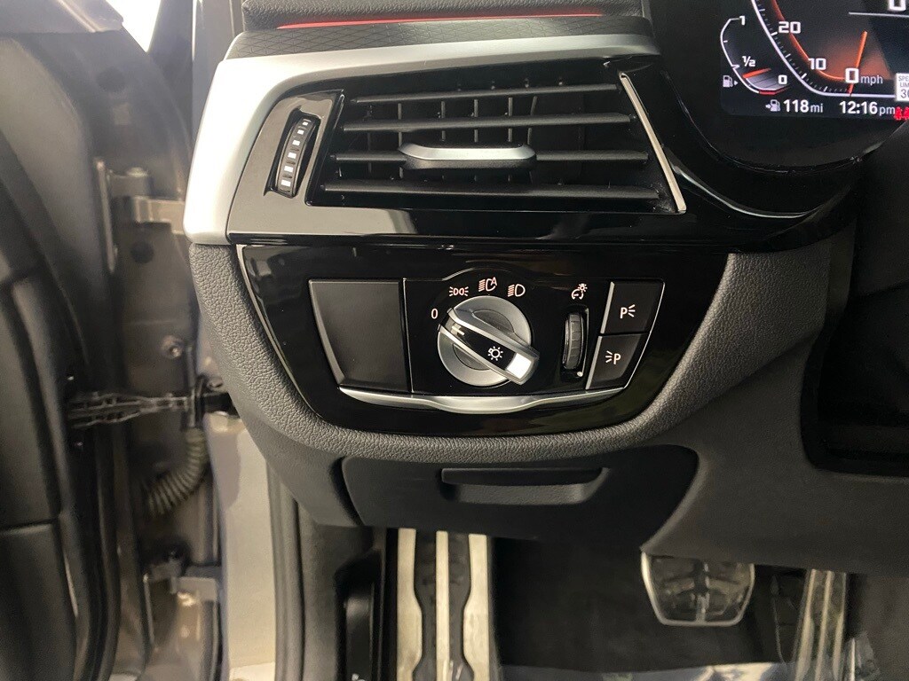 2023 BMW M550I - Image 15